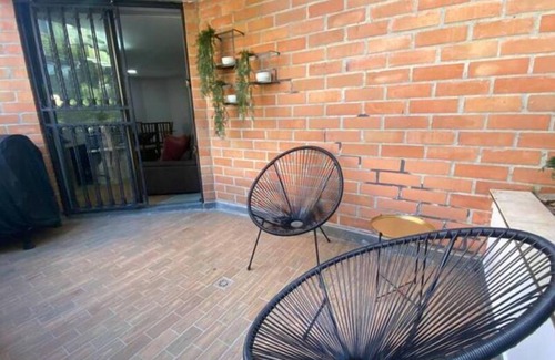 Villa Hermosa Apartamento | NEW LISTING! Nature & Comfort. Contemporary Apartment with patio for BBQ!
