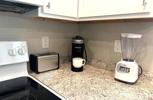 Fulton Cabaña | New Listing! Oasis Bungalow