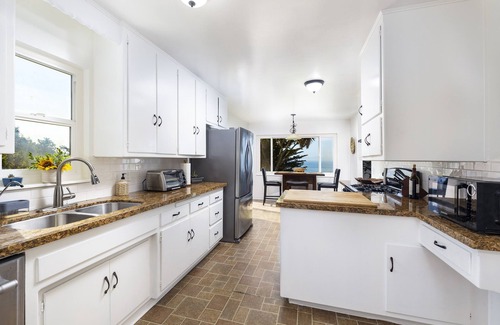 West Mesa Casa | *NEW LISTING* Ocean front beach house close beach access