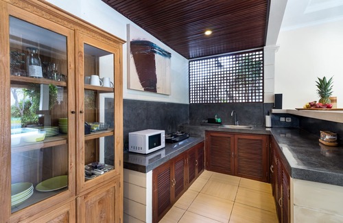 Petitenget Villa | Nuevo anuncio de apertura de descuento! Villa de 2 habitaciones en el área central de Seminyak