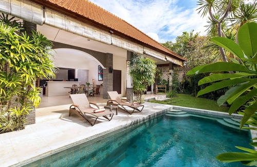 Petitenget Villa | Nuevo anuncio de apertura de descuento! Villa de 2 habitaciones en el área central de Seminyak