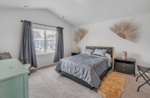 Kings Grant Casa | NEW LISTING! PAMPAS - Cozy Wilmington Retreat by RedAwning