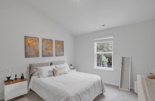 Kings Grant Casa | NEW LISTING! PAMPAS - Cozy Wilmington Retreat by RedAwning
