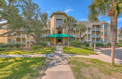 Isle of Palms Apartamento | New Listing! Port O' Call E203-Luxury Ocean View!