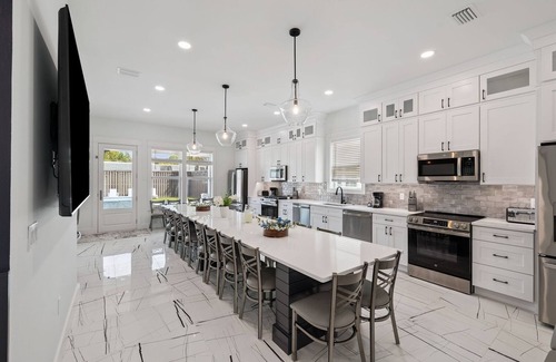 Tang-O-Mar Casa | New Listing! Private Pool and Spa! Game Room! Elevator! Grill! Bikes! Sleeps 44!