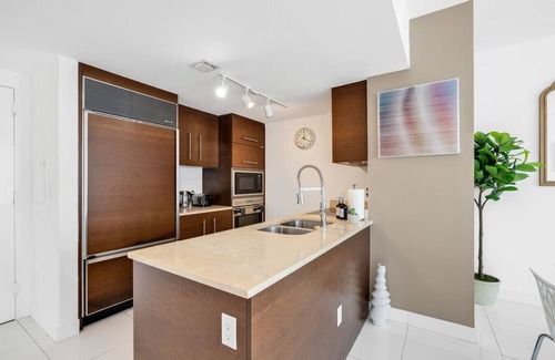 Downtown Miami Condominio | New Listing Promo! W Hotel 2BR View & Pool & Spa