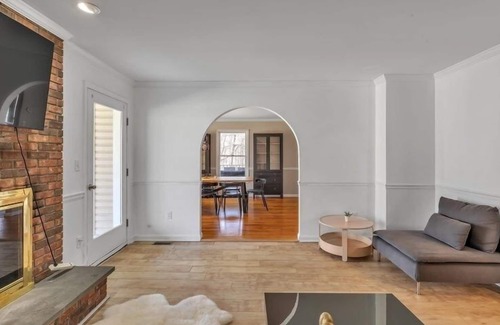 Putnam Valley Casa | NEW LISTING! Putnam Valley Estate 4BR - Hot Tub Fireplace by RedAwning