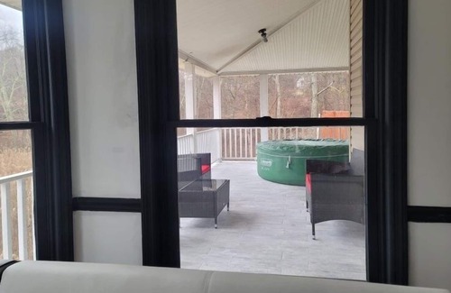 Putnam Valley Casa | NEW LISTING! Putnam Valley Estate 4BR - Hot Tub Fireplace by RedAwning