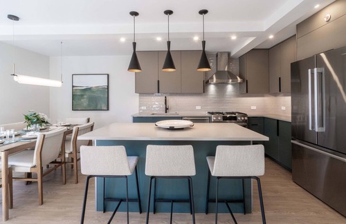 Downtown Apartamento | New Listing! Renovated 2 BR Aspen Condo