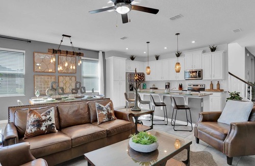 Kissimmee Casa | New Listing! Solara Resort, 8mi to Disney & 15mi to Universal - GRH584919