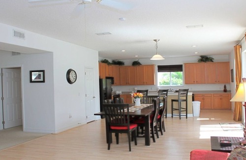 Kissimmee Casa | Lujo en un presupuesto - Somerset at Remington - Feature Packed Contemporary 5 Beds 4. 5 Baños Villa - 14 Miles To Disney
