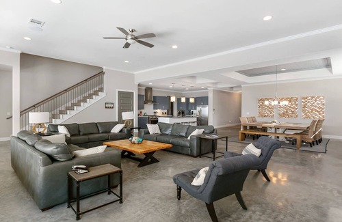 Kingsland Casa | New Listing | Special Pricing | Luxury Lake Homes