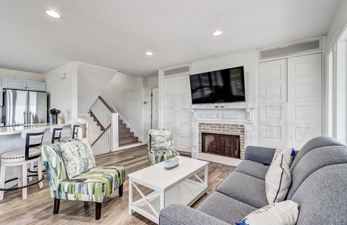 Fernandina Beach Casa | New Listing! Stunning Oceanfront 4-bedroom 3 bath house nestled on the quiet end of the island.