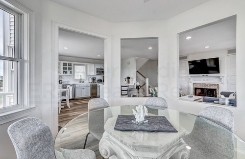 Fernandina Beach Casa | New Listing! Stunning Oceanfront 4-bedroom 3 bath house nestled on the quiet end of the island.
