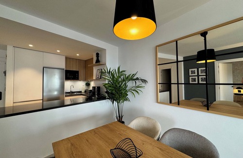 Estepona Condominio | Espectacular apartamento en Puerto de Estepona. Vistas al mar.