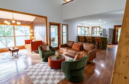 Dunlap Casa | NEW LISTING! The Launch Pad- Unrivaled Views of Sequatchie Valley.