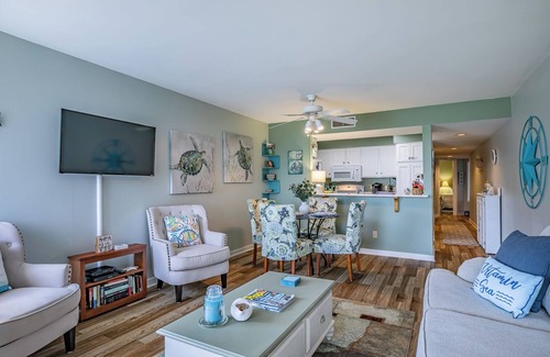 Oceanmarsh Subdivision Condominio | New Listing! - Pool and Ocean View - Harbor Island Beachhouse