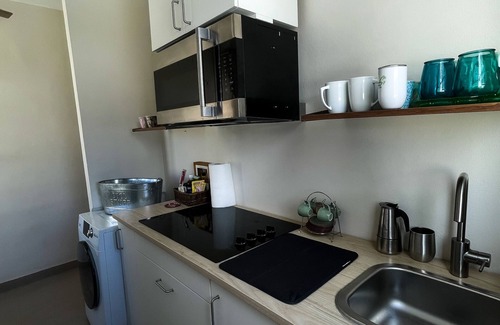 Condado Apartamento | New Listing! Villa Petrea, a beautiful apartment in the heart of Condado