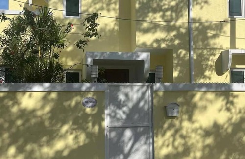 Condado Apartamento | New Listing! Villa Petrea, a beautiful apartment in the heart of Condado