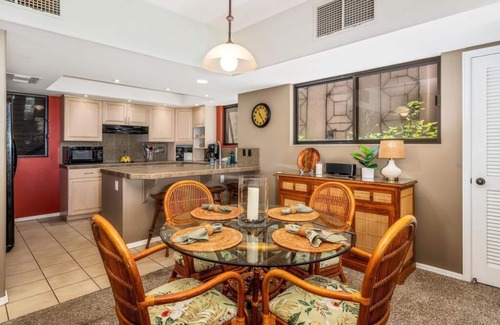 Waikoloa Condominio | New Listing! Waikoloa Fairways 2-bed, 2.5-bath unit with pool, BBQ, and lanai
