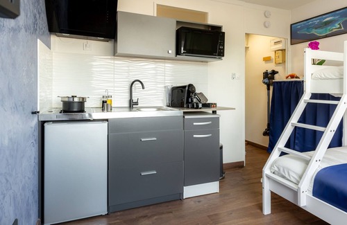 Les Sablettes Apartamento | NEW- Little Bali (Studio) - COZY- SEA VIEW - SABLETTES BEACH
