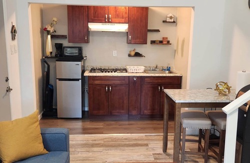 Central Escondido Apartamento | New ! Lovely Studio w/ patio, Parking on premises