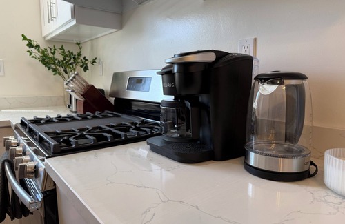 Old Mountain View Casa | New Lux and Cozy MTV Downtown Traveler's Dream Home