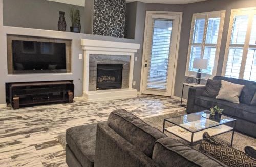 Kierland Apartamento | *NEW* Lux Scottsdale Home with Pool, Hot Tub, and Gym