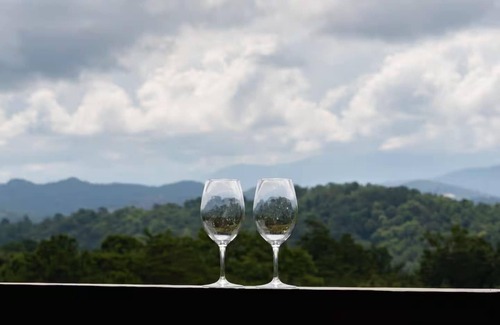 Gatlinburg - Pigeon Forge Chalet De Esquí | New Luxe Mountain Cabin + Hot Tub + Views