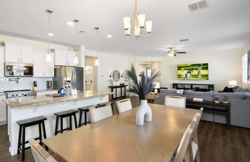 Del Rio Ranch Casa | *NEW* Luxe Nascar Pool Paradise Fire Pit Ping Pong