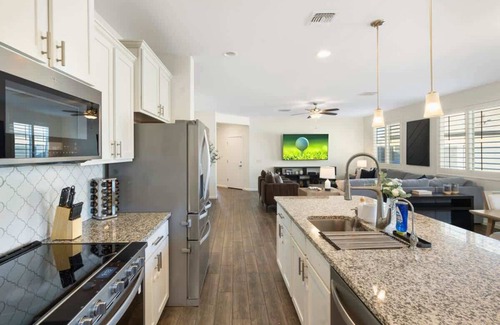 Del Rio Ranch Casa | *NEW* Luxe Nascar Pool Paradise Fire Pit Ping Pong