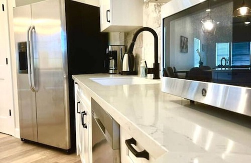 Greater Heights Villa | New Luxurios & Modern 3 BR Villa in the Heights