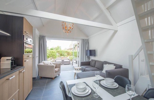 Groet Casa | New, luxurious and fully furnished holiday home. Ideal for families or just 2 persons. Parking on site. 5min from beach, 1min from village center.
