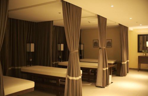 Bagumbayan Apartamento | NEW Luxurious Hotel type Condominium 48th Floor