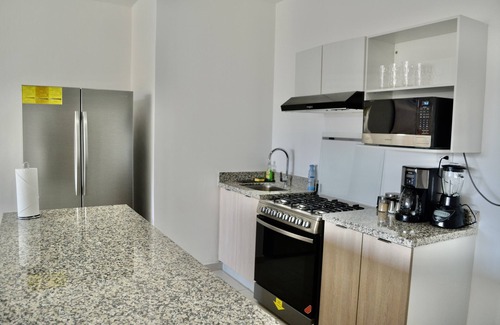 San Salvador Condominio | New Luxury 3 Bedroom Condo W/Terrace