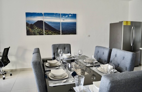 San Salvador Condominio | New Luxury 3 Bedroom Condo W/Terrace