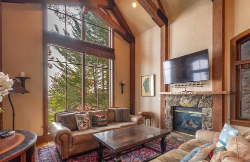 Homewood Villa | NEW - Luxury 3BR Tahoe Villa - Steps to the Lake