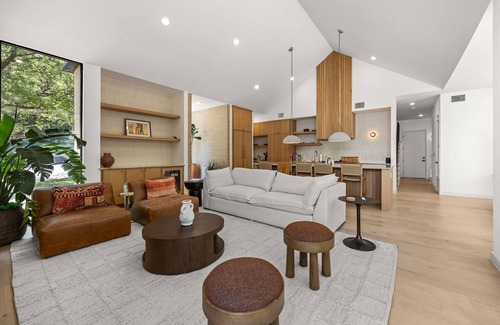 South River City Casa | NEW! Luxury 5BR Austin Oasis With Pool & SoCo Access
