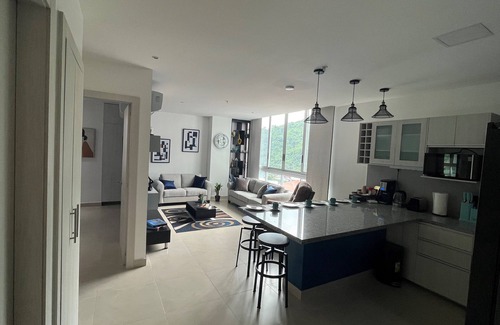 Guayaquil Apartamento | New luxury apartment with king - size bed Ceibos,