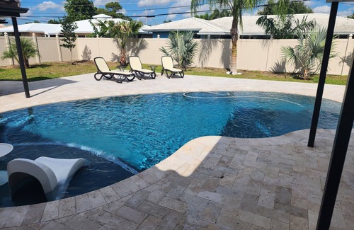 East Fort Lauderdale Casa | New Luxury Coral Villa!Private Heated Salt Pool With Sun Shelf! 1 Mile To Beach!