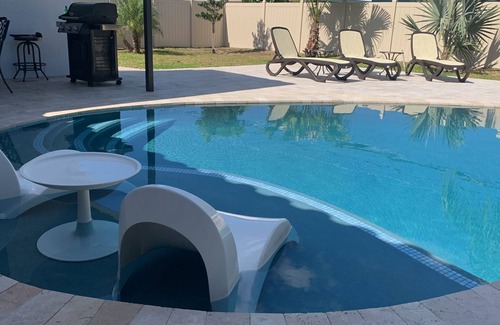 East Fort Lauderdale Casa | New Luxury Coral Villa!Private Heated Salt Pool With Sun Shelf! 1 Mile To Beach!