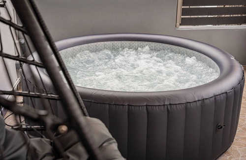 Salakos Casa | New - Luxury Getaway with Jacuzzi Platanos House - Salakos