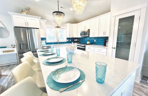 Monteray Shores Casa | *New* Luxury,Heated Pool,HotTub,GameRoom,Elevator