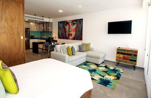 Luis Donaldo Colosio Apartamento | New Luxury Ocean View Loft on 5th Avenue