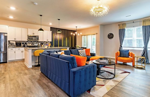 Southeast Raleigh Casa | NEW!Luxury Raleigh Entire 4bd HOME, Baby & pet Friendly, 15min to DT, EV charger