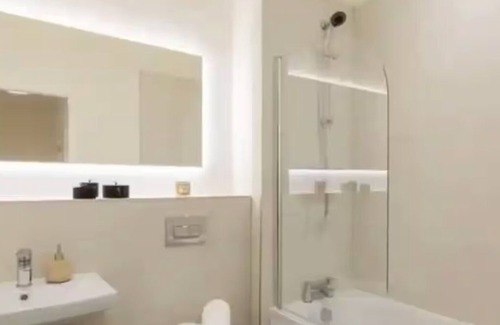 Stillorgan Apartamento | New Luxury Seaview Apt in Dublin 15 min to Centre