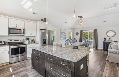 Monteray Shores Casa | New,Luxury,Soundside,PrivatePool,HotTub,GameRoom