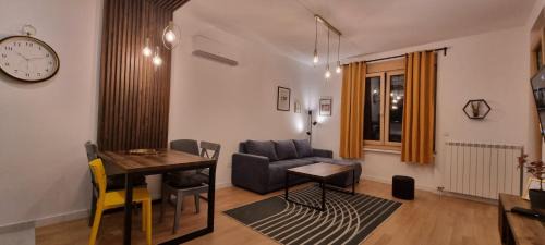 Vracar Apartamento | New luxury suite near St Sava Temple with garage