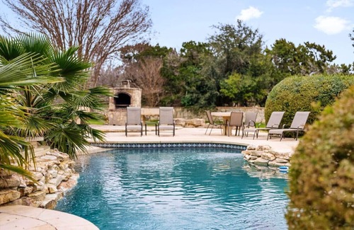 Leander Casa | New! Luxury Villa | hot tub | Great for families