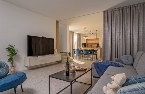 Podstrana Villa | Villa de lujo - Roma 1 y 2 con dos piscinas climatizadas de agua salada cerca del mar